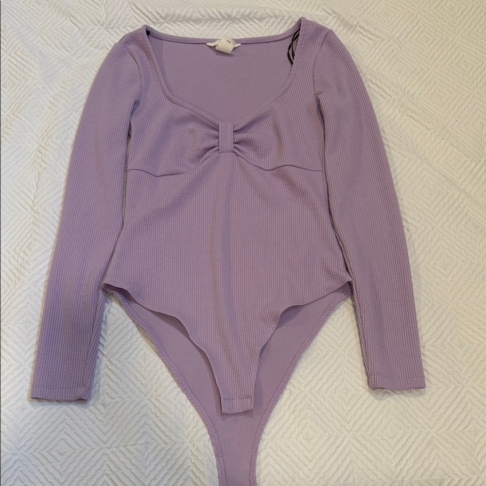 H&M Lavender Long Sleeve Bodysuit